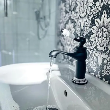 Homestayplus Schwerin Διαμέρισμα *