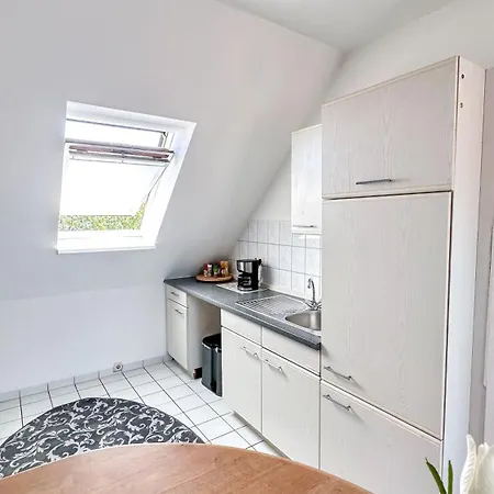 Homestayplus Schwerin Διαμέρισμα *